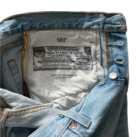 NWOT Levi’s - Original Cropped Women’s Jeans - W27 L26 - Picture 10 of 15